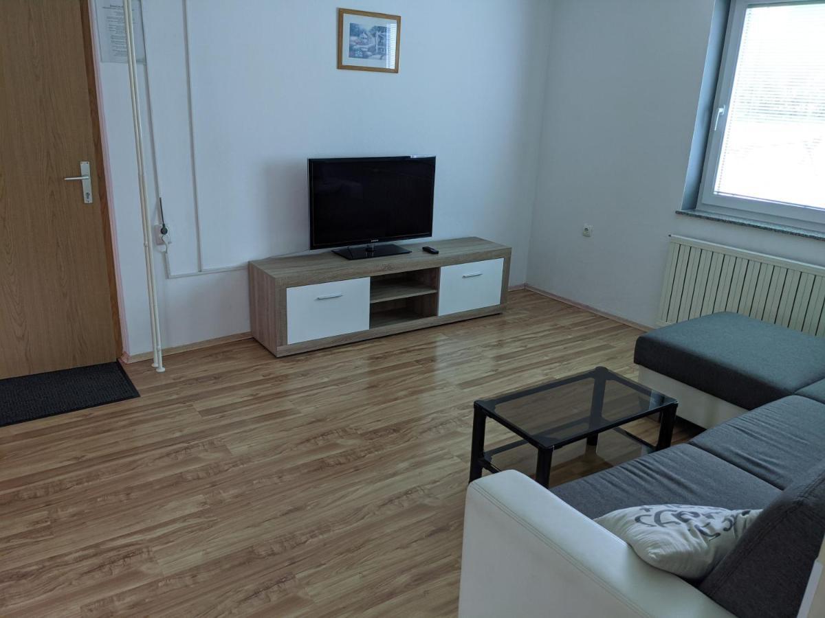 Apartment Domacija Mlaker Podcetrtek